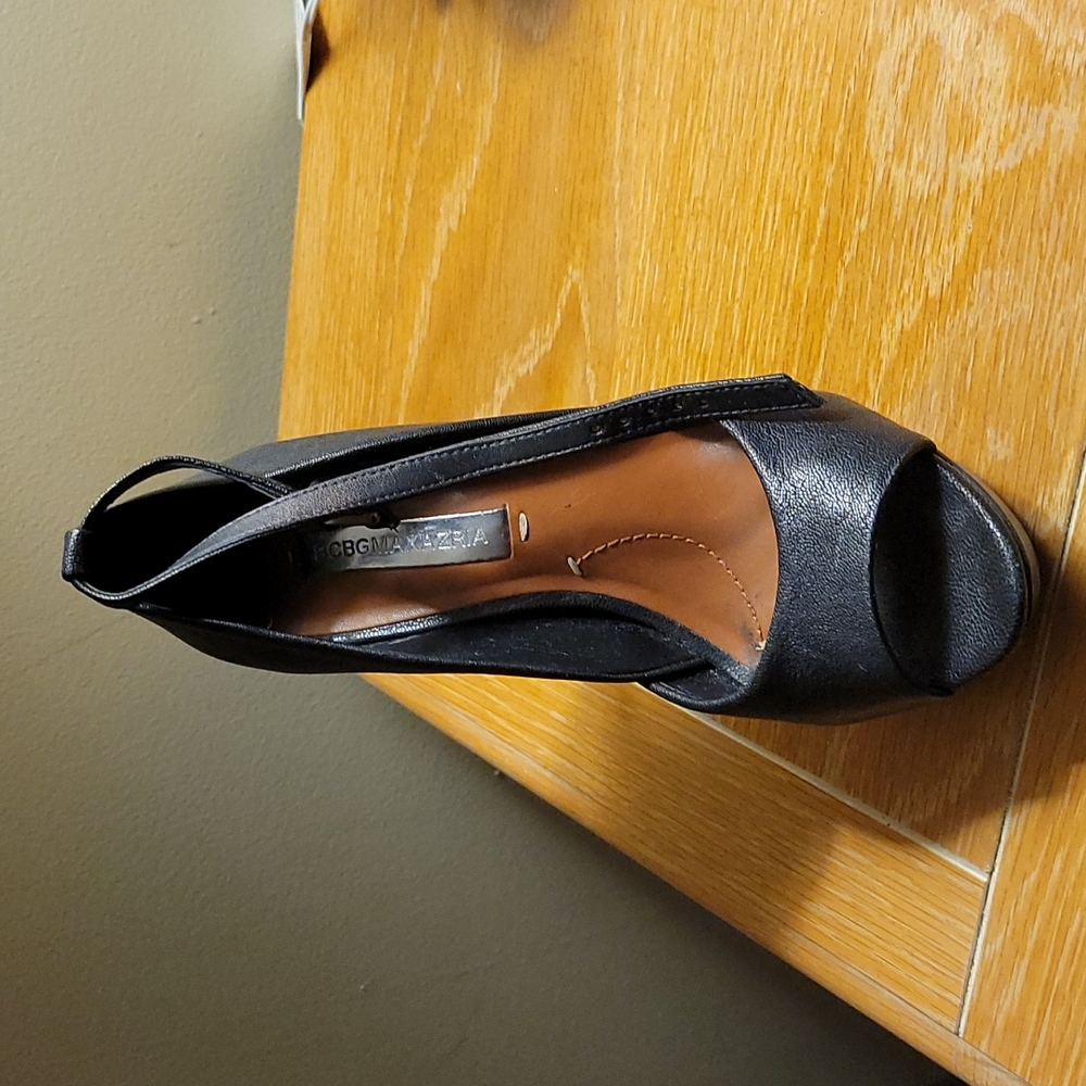 Bcbgmaxazria Platform Open Toe Heel - image 2